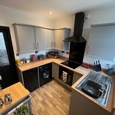 Contemporary & Chic Inner Terrace 5 Mins From Barnsley Town Centre Luaran gambar